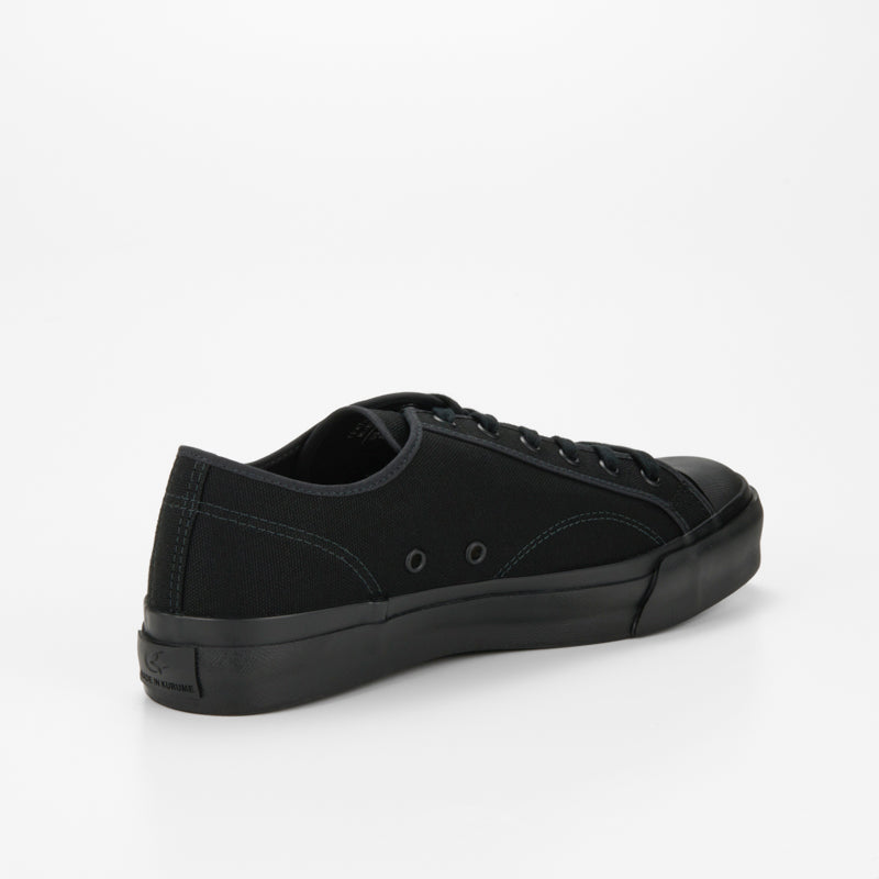 LOW TRAINER - BLACK